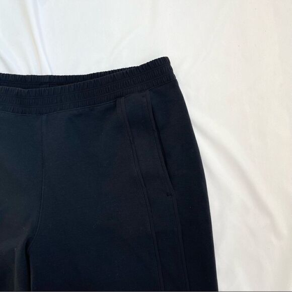 Lululemon Athletica Light Strides Crop 23” Black Knit Ankle Travel Pants 4 - Picture 7 of 10